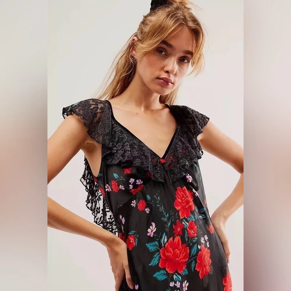 Free People Warm Hearts Midi Dress Black & Red Floral Satin Small NWOT